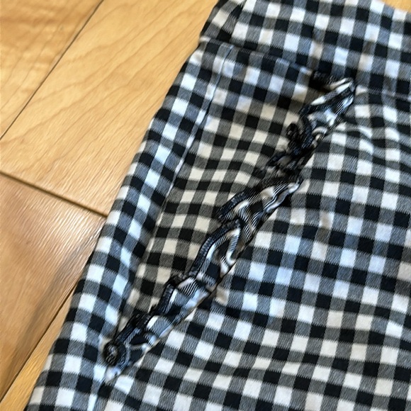 Zara Gingham Capris - Picture 9 of 9